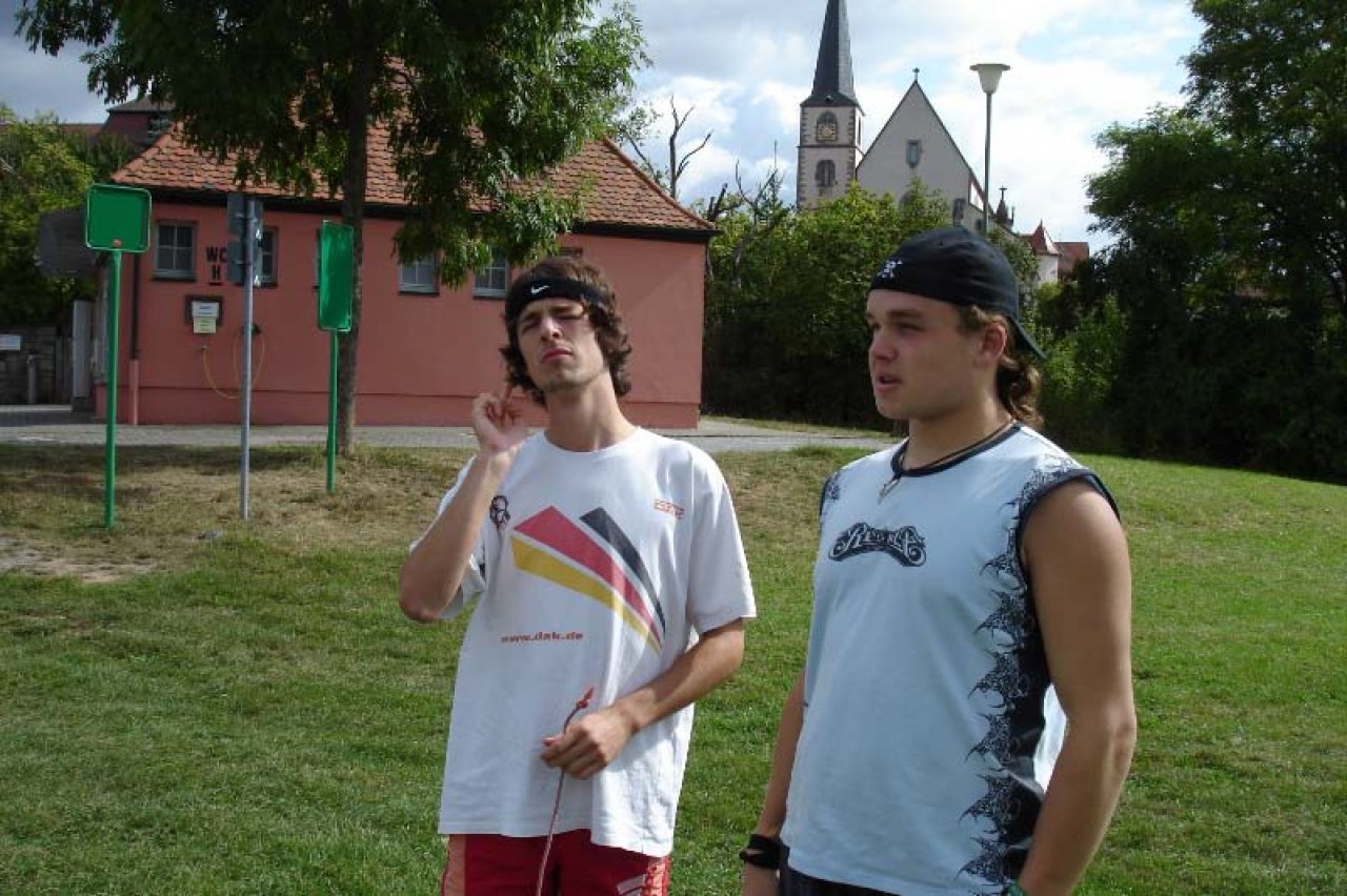 normal_879782.jpg